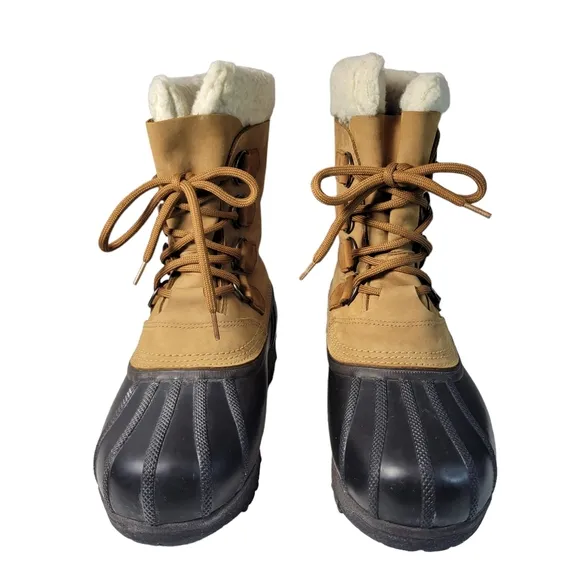Sorel Caribou suede and rubber snow boots Size 7