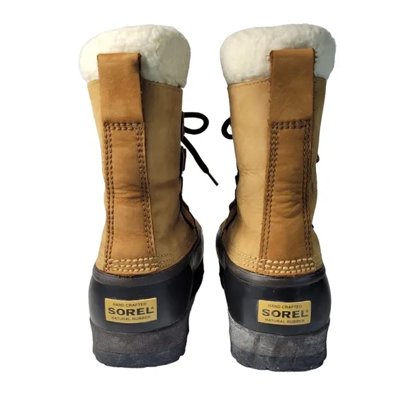 Sorel Caribou suede and rubber snow boots Size 7
