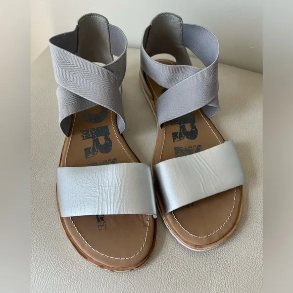 Sorel Ella Women’s Silver Leather Strappy Flat Sandals Size 8
