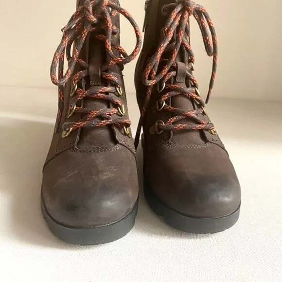Sorel Joan Uptown Blackend Brown Nubuck Suede Wedge Lace up Boots 9.5