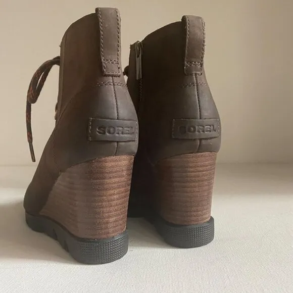 Sorel Joan Uptown Blackend Brown Nubuck Suede Wedge Lace up Boots 9.5