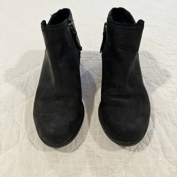 Sorel Lolla Black Leather Zip Ankle Booties Buckle Detail 7 Side Zip Rustic Boho
