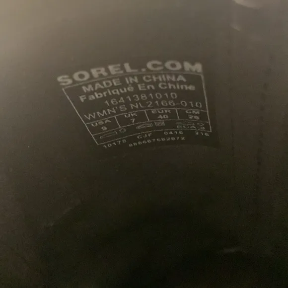 Sorel major mid-calf boots like new!!