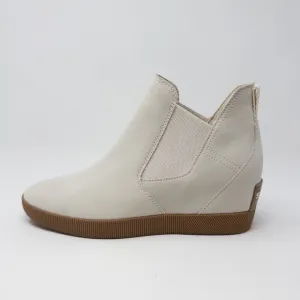 Sorel Out N About Slip On Cream Suede Wedge Boots Size 10.5 Booties