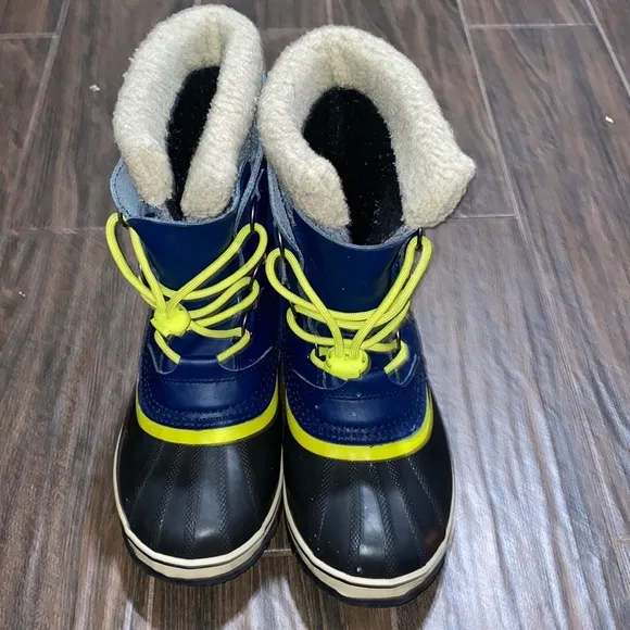 Sorel weatherproof boots