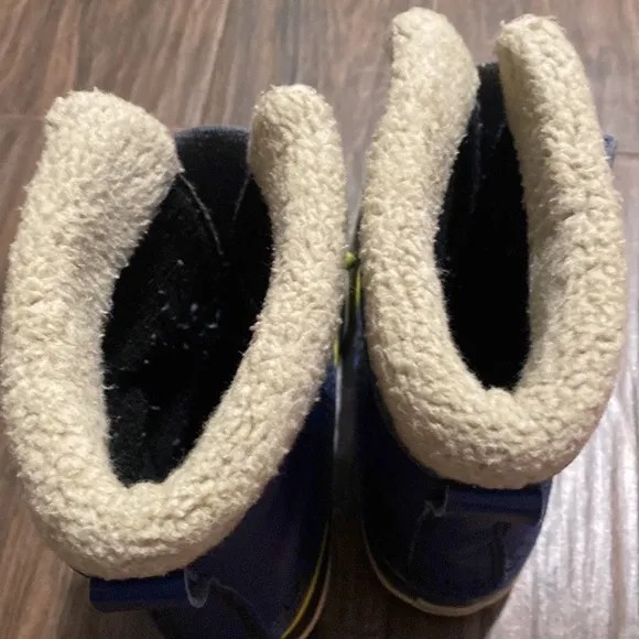 Sorel weatherproof boots