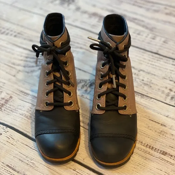 Sorel wedge boots