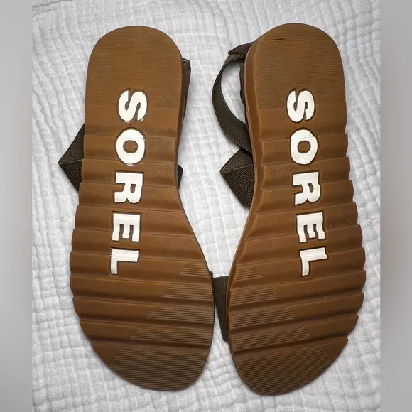 Sorel Women’s Ella ll Flat Sandals. Size 6.5. Olive Green.