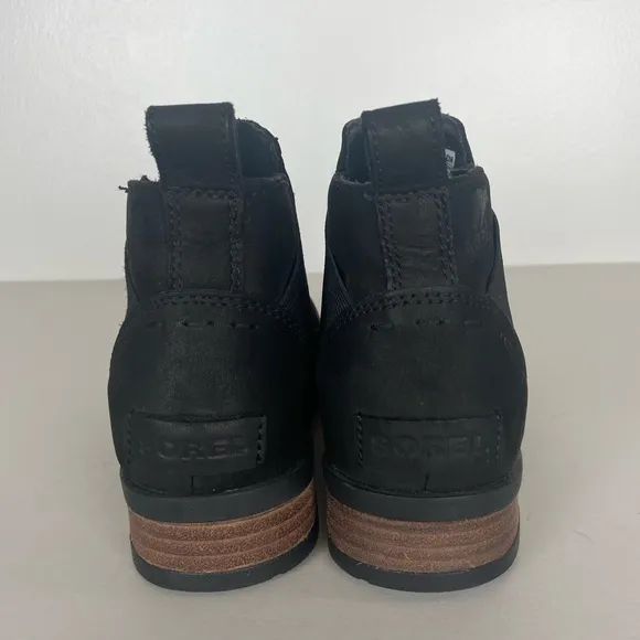 Sorel Women's Emelie Chelsea Ankle Boots Size 6 Color Black Waterproof Slip On