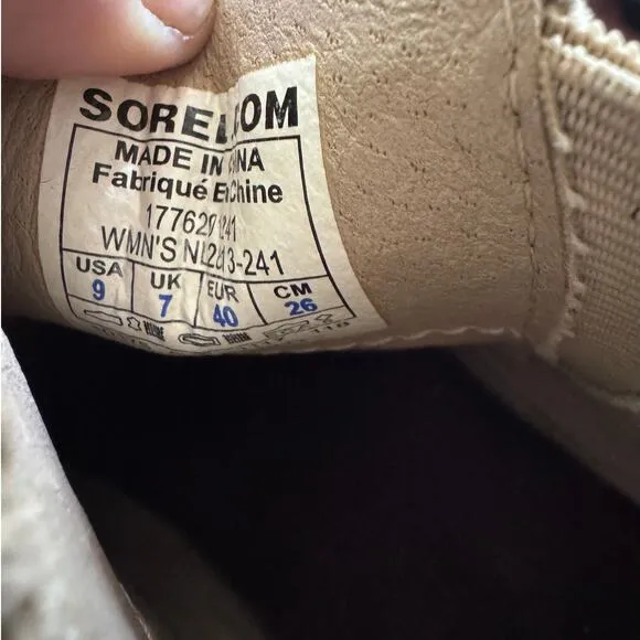 Sorel Women’s Emelie Chelsea Oatmeal Ankle Pull On Booties Boots Lug Sole Size 9