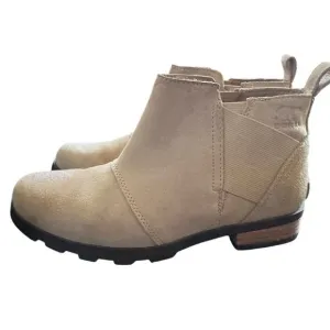 Sorel Women’s Emelie Chelsea Oatmeal Ankle Pull On Booties Boots Lug Sole Size 9