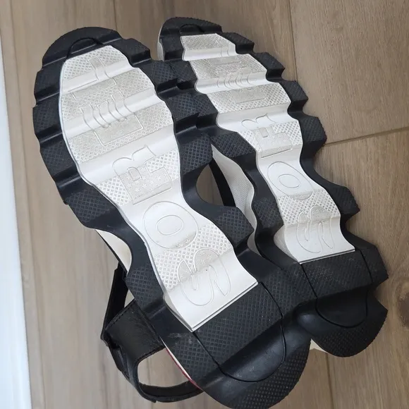Sorel Women's Kinetic Impact Y Strap High Sandals 9.5