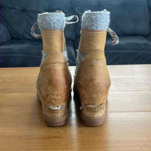 Sorel Women's Lexie Wedge Felt-Camel Brown Size 7