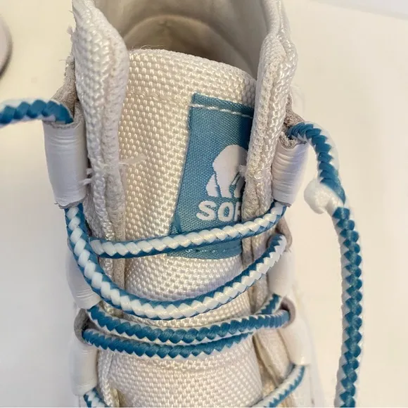 Sorel Women's Out N About III Classic Waterproof Boots White Size 6