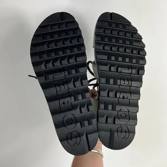 Sorel Roaming lace up women’s size 8.5 black vacation summer white sandals NEW