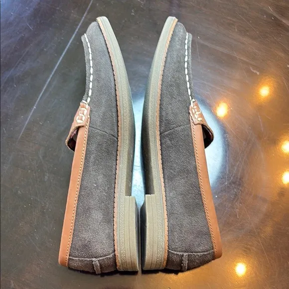 🍿Sperry Brown and Tan leather and suede penny Loafers Classic Flats