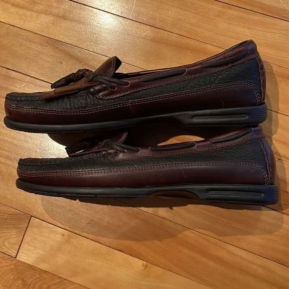 Sperry Topsiders Tassel &amp; Kilt black/brown slip on leather loafers. Size 10W.