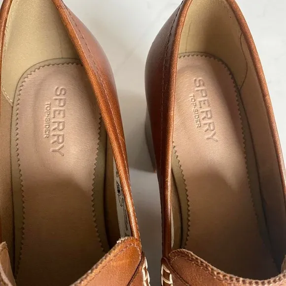 Sperry womens brown leather loafers size 10 excellent unworn condition