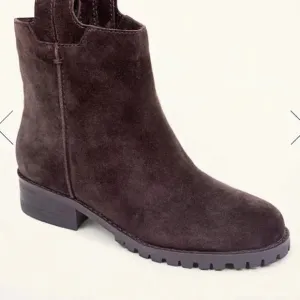 Splendid Pattoon suede chelsea boots, size 7.5