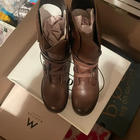 Steve Madden Banddit Leather Brown Moto Buckle Boots Women’s Size 7.5 - $170