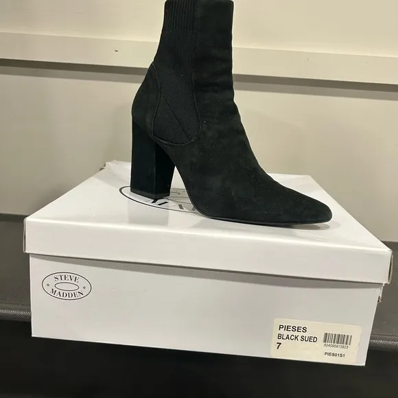 Steve Madden Black Suede Women's Boots