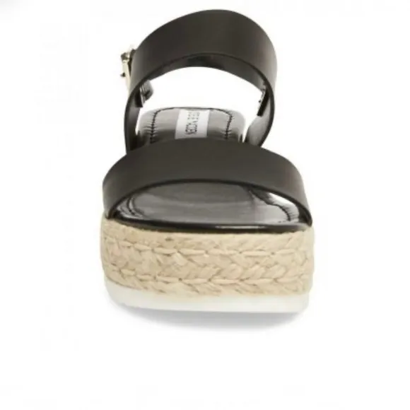 STEVE MADDEN CiCi Black Leather Flat Sandals