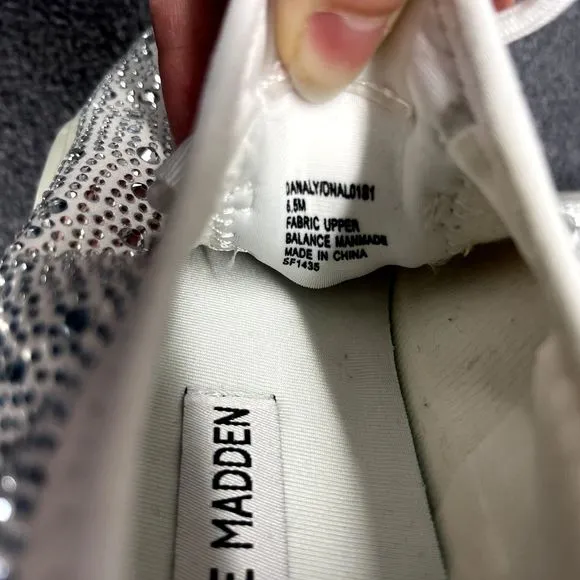 Steve Madden Fashion Sneakers Womens 6.5 M White Silver Danaly Rhinestone