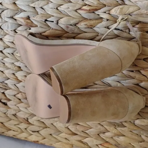 Steve Madden high heels suede sandals 9.5