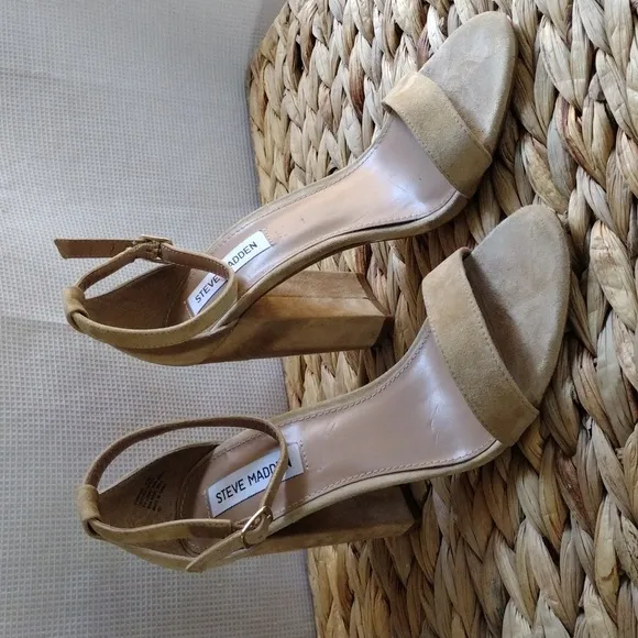 Steve Madden high heels suede sandals 9.5