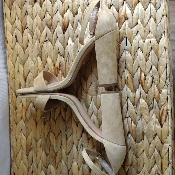 Steve Madden high heels suede sandals 9.5