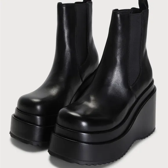 Steve madden Jesse Black Leather Slip-On Platform Chelsea Boots Sz 6M