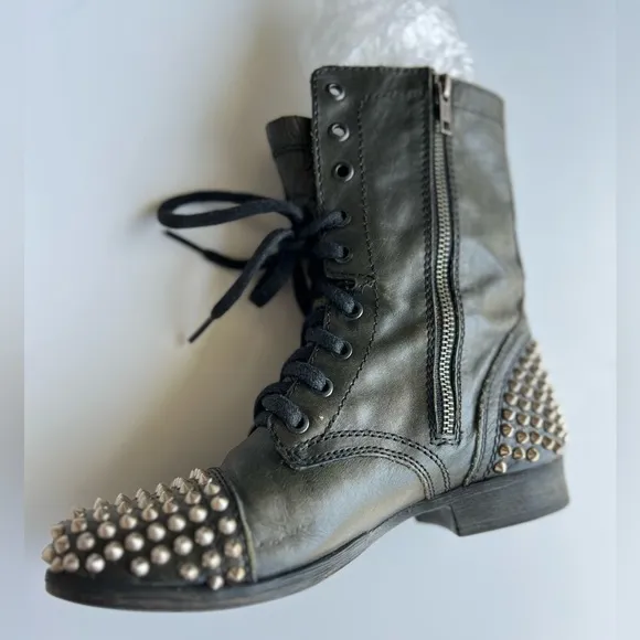 STEVE MADDEN Leather Tarnney SilverStudded Lace Up Ankle Combat Boots, Size 7M