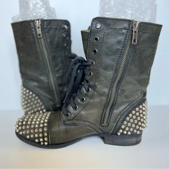 STEVE MADDEN Leather Tarnney SilverStudded Lace Up Ankle Combat Boots, Size 7M