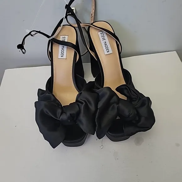 Steve Madden Livley Platform Bow Two-Piece Sandals