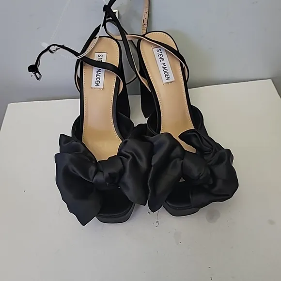 Steve Madden Livley Platform Bow Two-Piece Sandals