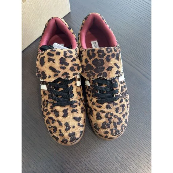 STEVE MADDEN MADRID Low top Sneakers NIB 8.5 Women’s Shoes Leopard Retro