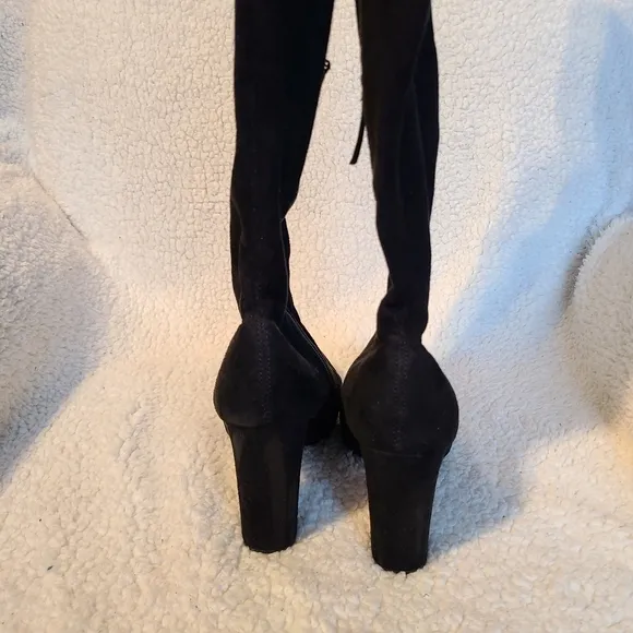 Steve Madden - Mozee - faux suede floral thigh-high black boots