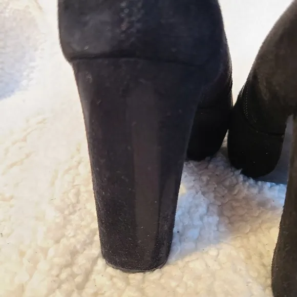 Steve Madden - Mozee - faux suede floral thigh-high black boots