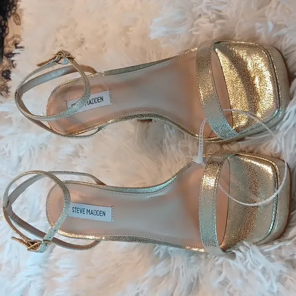 Steve Madden Nicky Gold Platform Ankle Strap High Heel Sandals Size 9 NEW