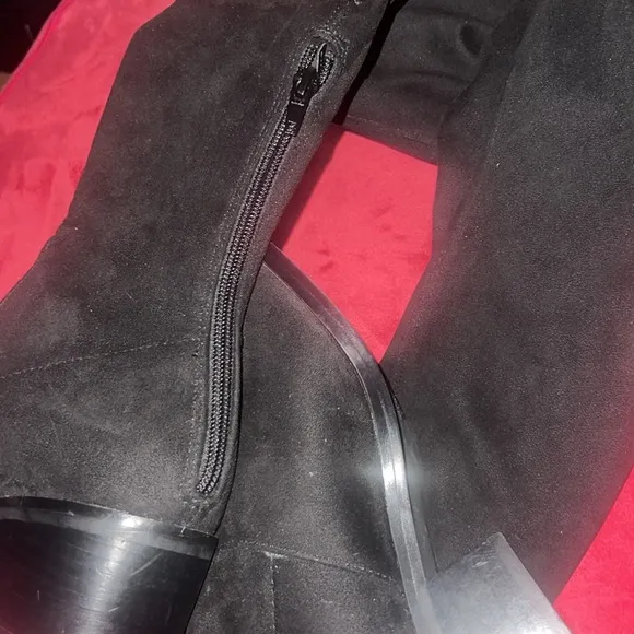 Steve Madden Steve Georgette Over The Knee Black suede boots.  Size 8.  NWOT.