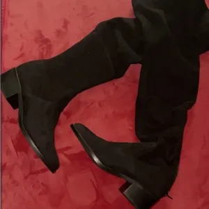 Steve Madden Steve Georgette Over The Knee Black suede boots.  Size 8.  NWOT.