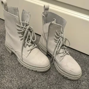 Steve Madden suede combat boots