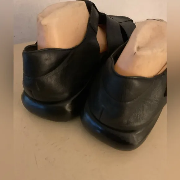 Steve Madden vintage rare men Black Leather woven Sandals Size 12