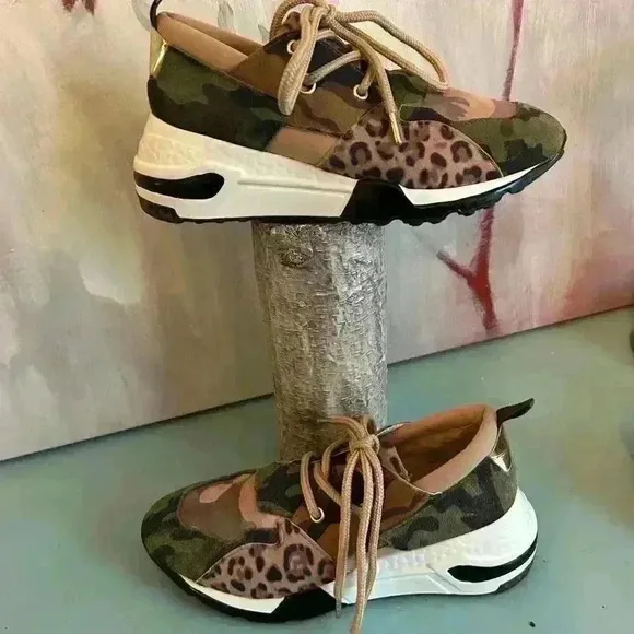 Steve Madden Women's Cliff Camo Animal Print Sneaker Size 8 Fashion Streetwear
