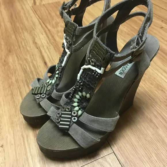 Steve Madden Wood Brown Beaded Wedge Sandals