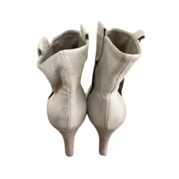 Strategia Bootie Womens Sz 8 White Leather Stiletto Heel Ankle Slip-On Boots