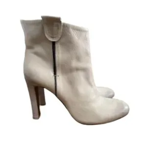 Strategia Bootie Womens Sz 8 White Leather Stiletto Heel Ankle Slip-On Boots