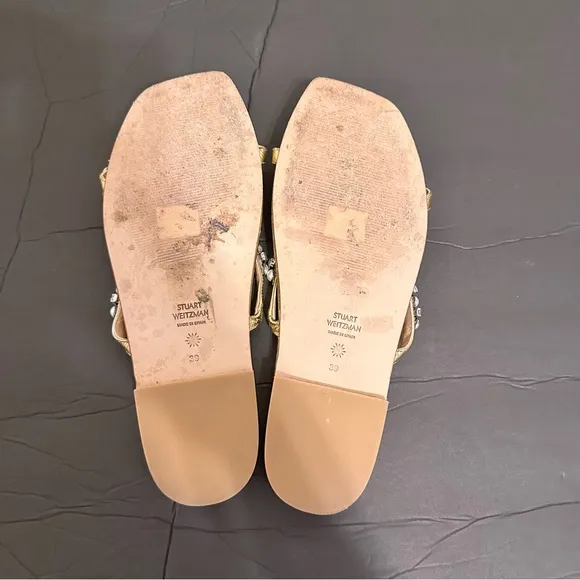 STUART WEITZMAN Aleena flat sandals in gold color Sz 39 8.5