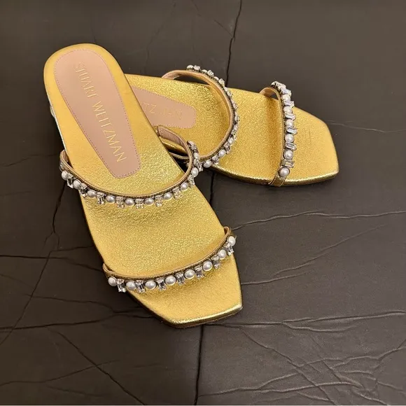 STUART WEITZMAN Aleena flat sandals in gold color Sz 39 8.5