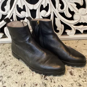 Stuart Weitzman Black Riley Leather Ankle Booties Size 6.5